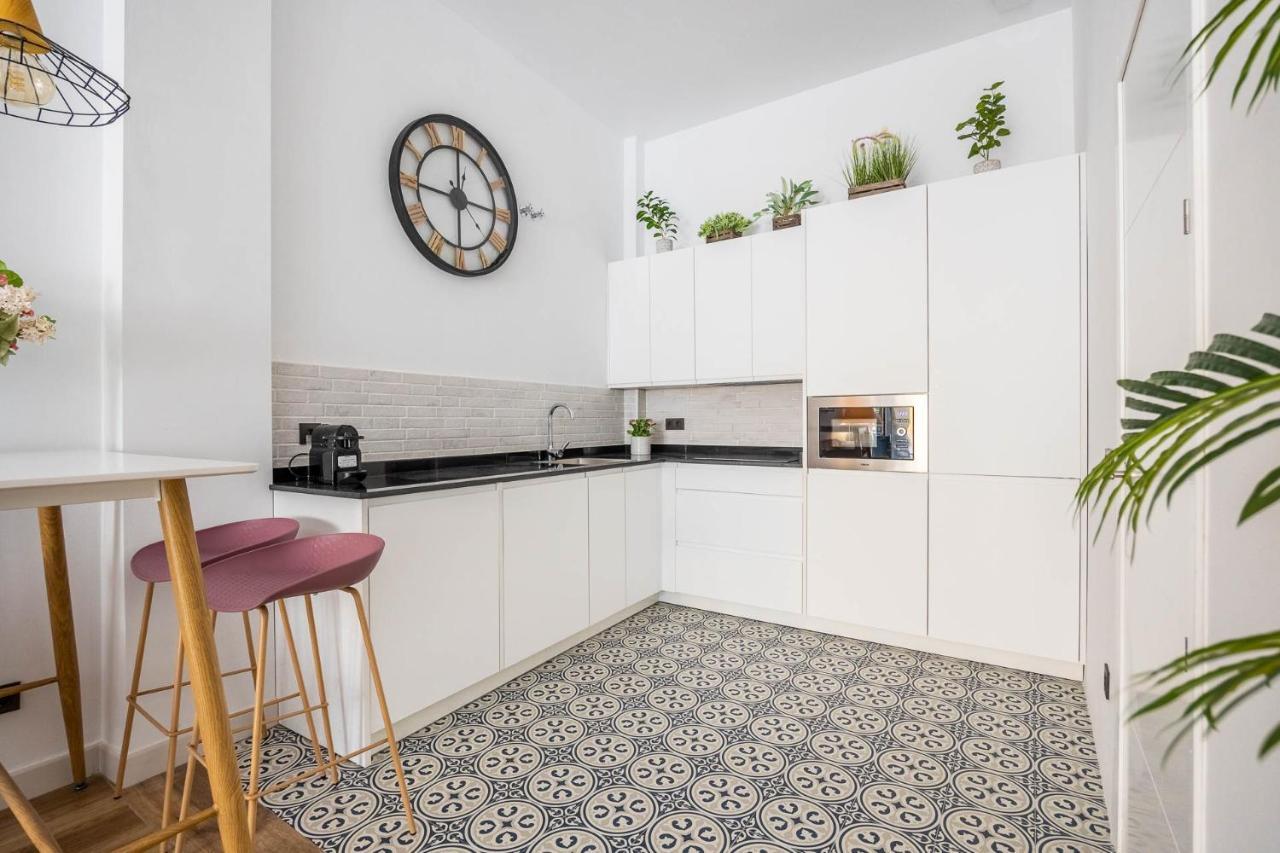 Behouse Macarena Apartment Севиля Екстериор снимка
